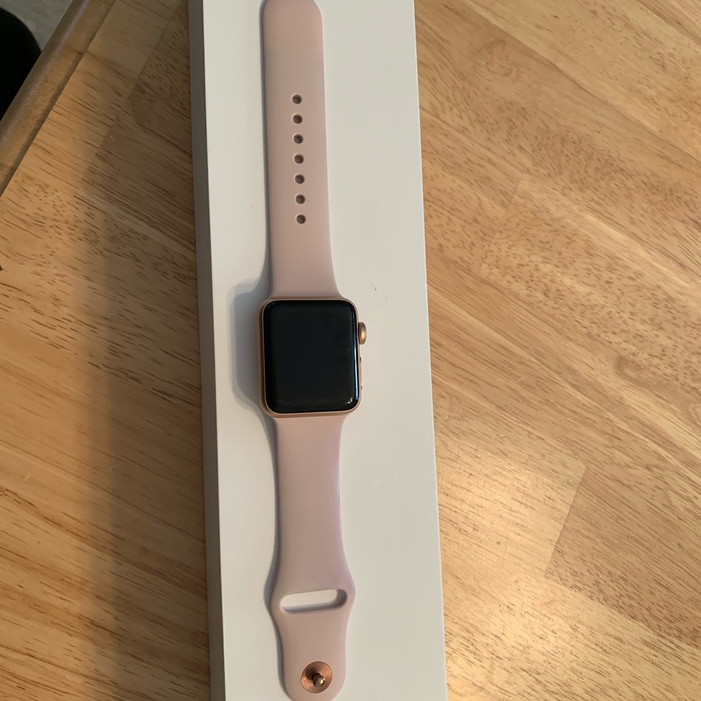 Series 3 Rose Gold Apple Watch 38mm
